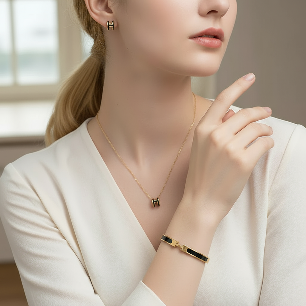 The Black H Jewelry Set