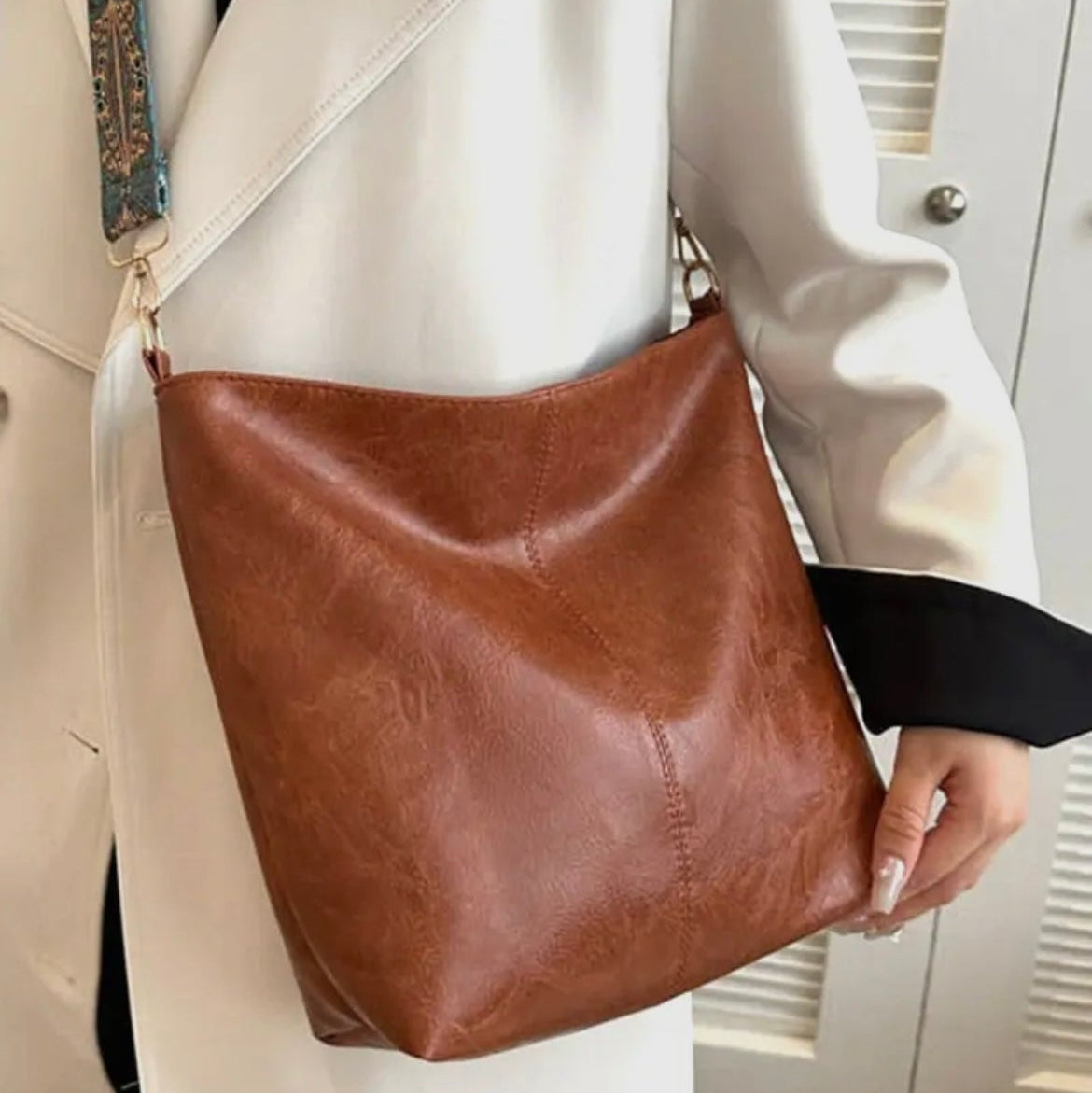 Pattern Strap Tote Bag- Brown