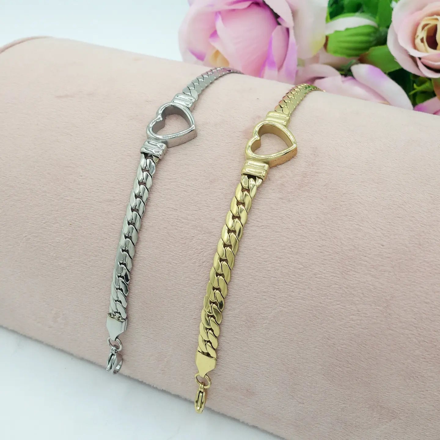 Inlaid Heart Chain Bracelet