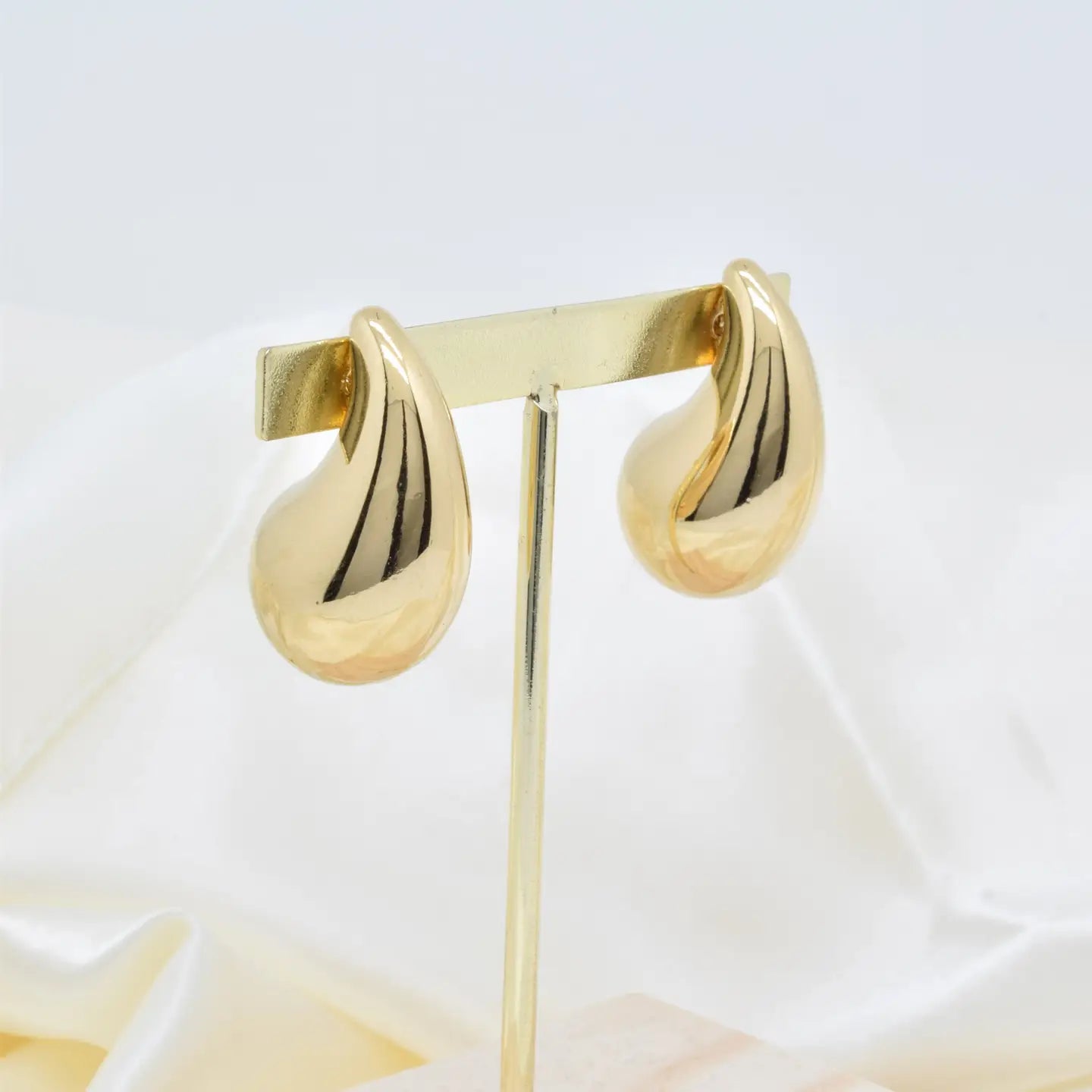 Gold Teardrops