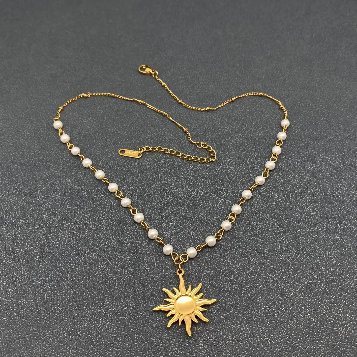 Sunny Pearl Necklace